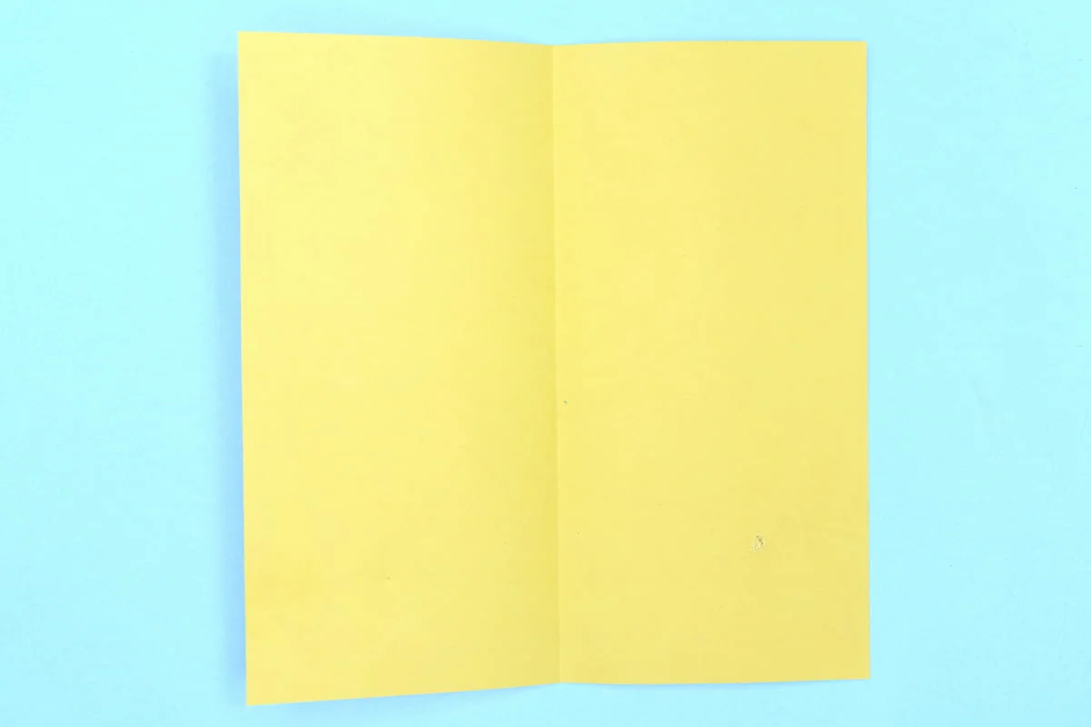 Pencil origami step 04