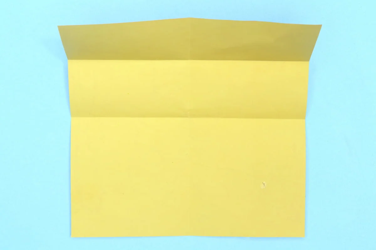 Pencil origami step 08