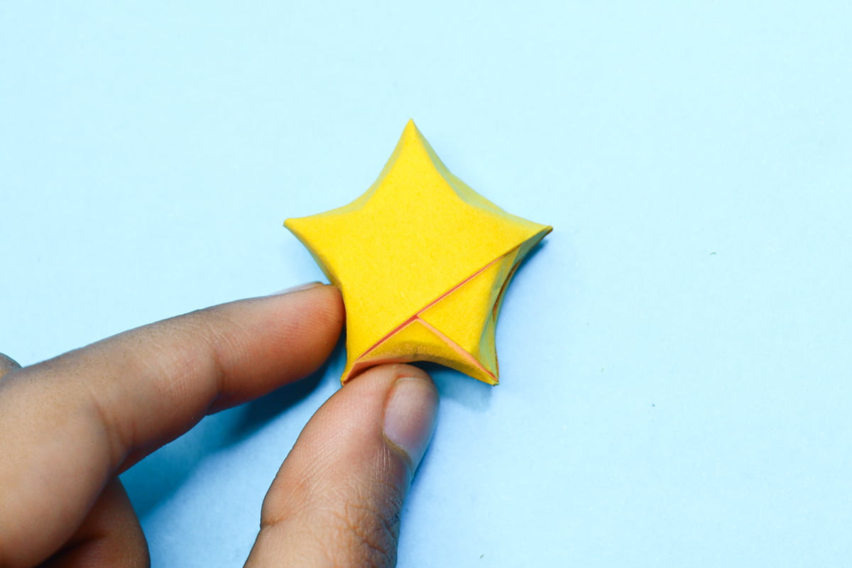 Star origami step 12