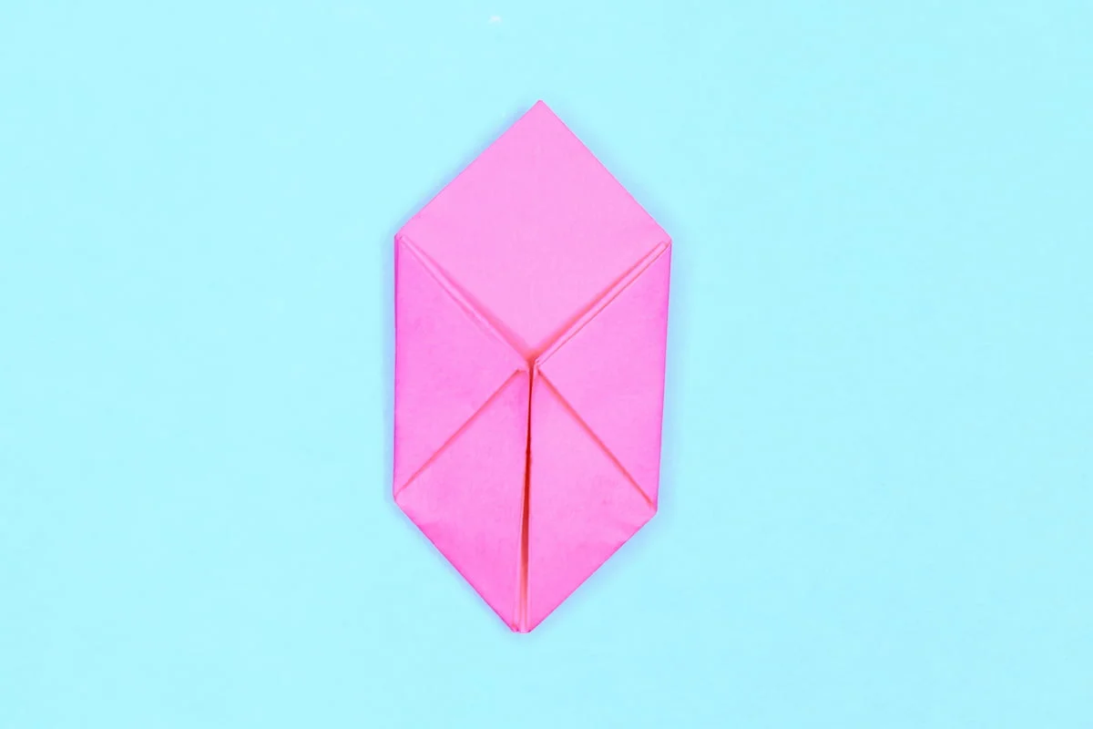 Balloon origami step 29