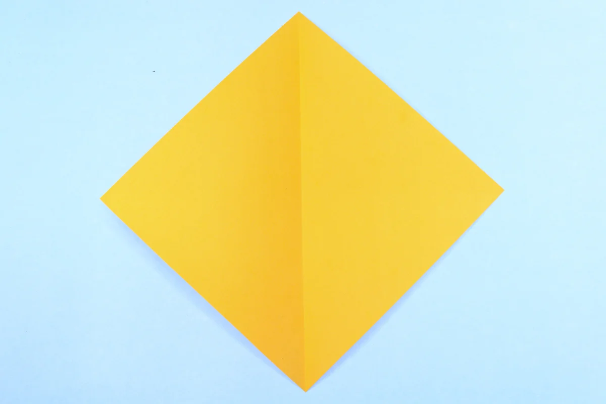 Origami pikachu step 04