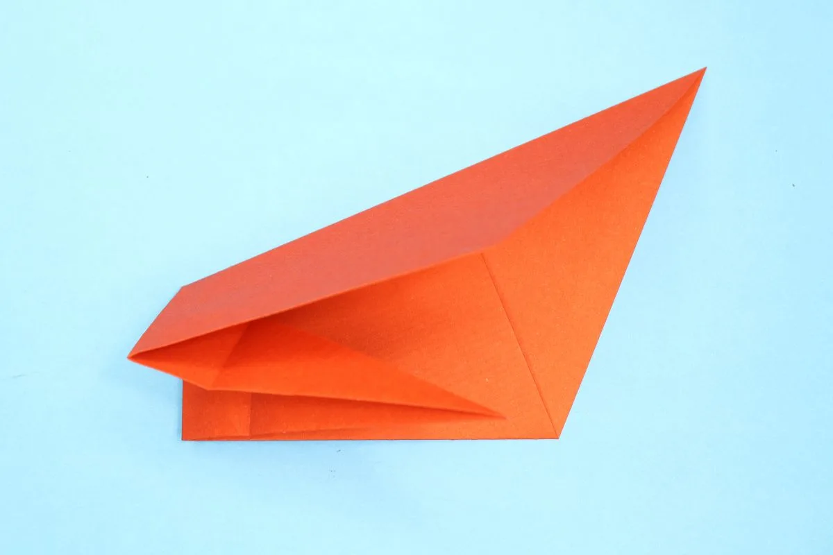 Double reverse fold step 06