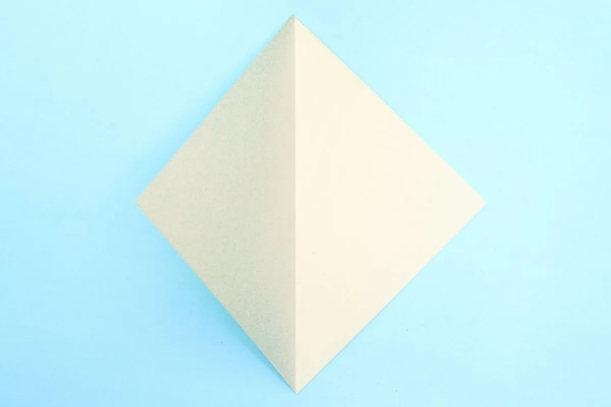 Origami icecream step 04