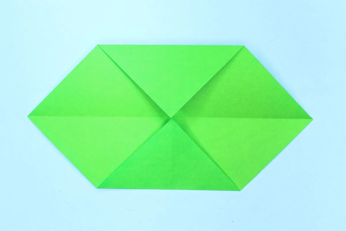 Origami snake step 09