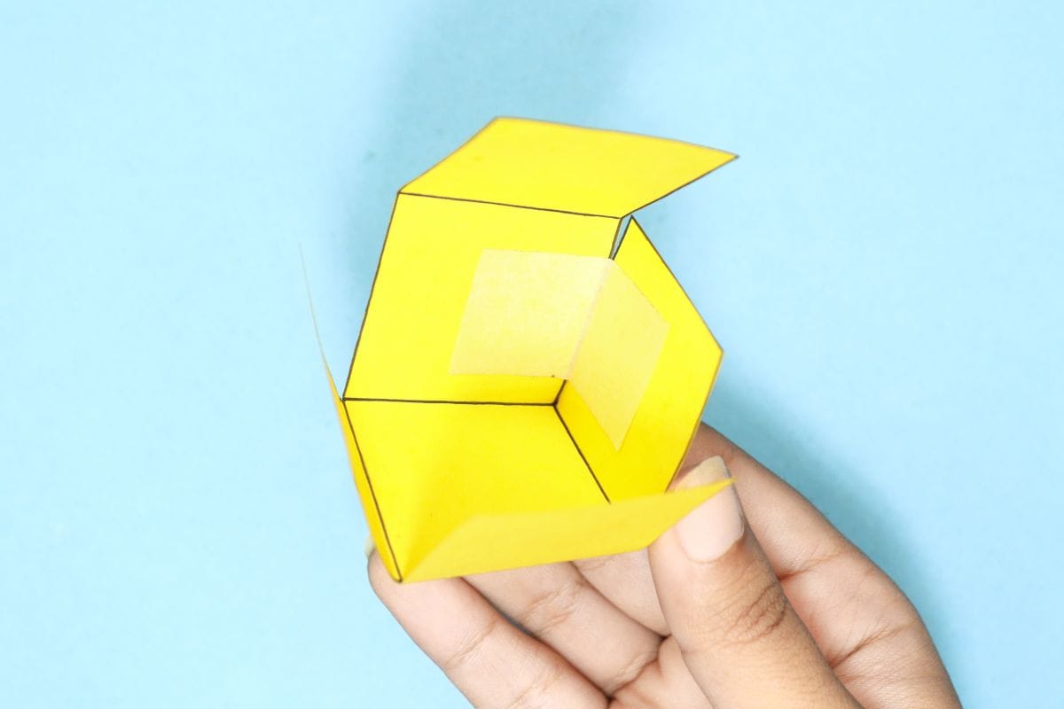 Origami box step 14