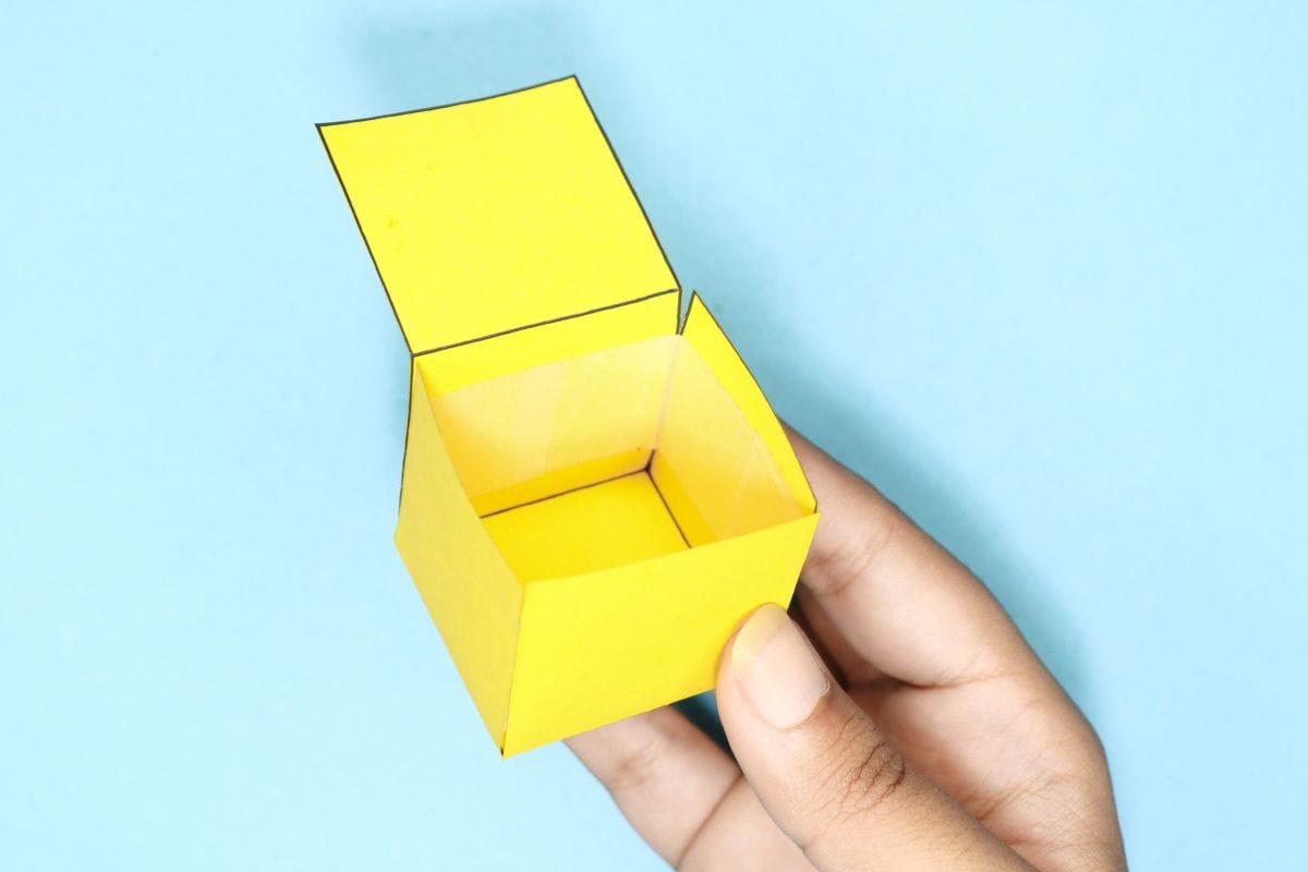 Origami box step 15