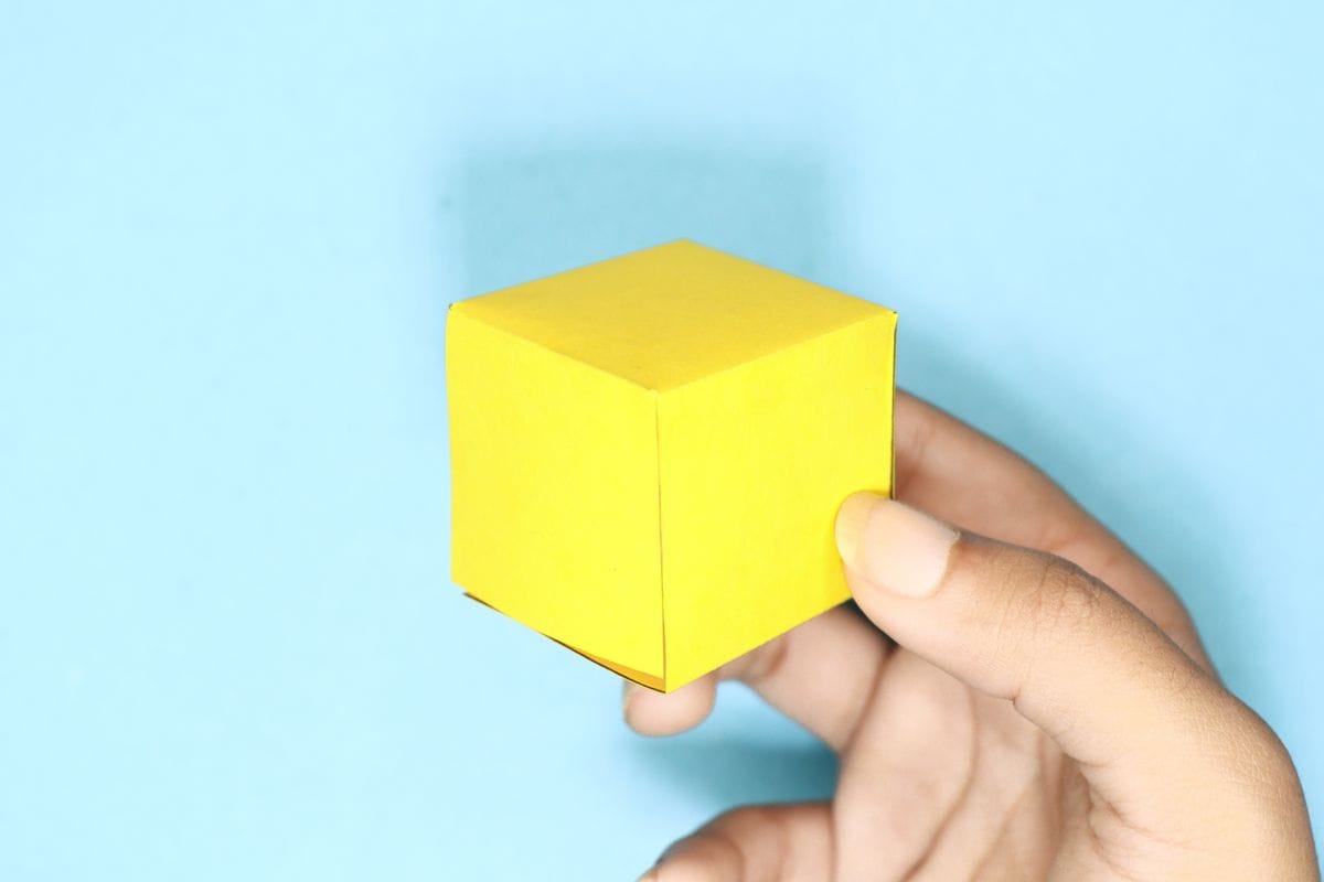 Origami box step 17