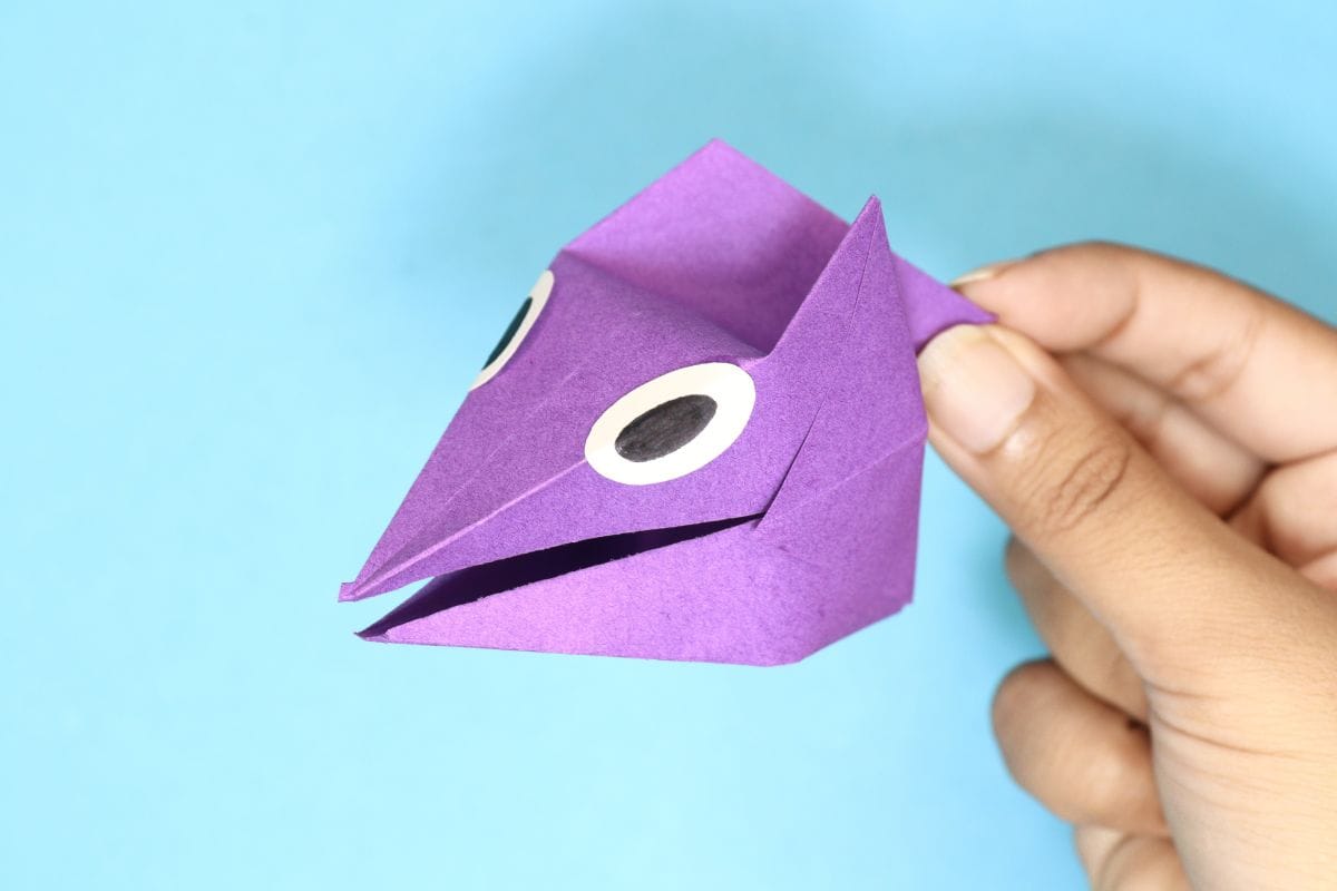 Origami dragon final step