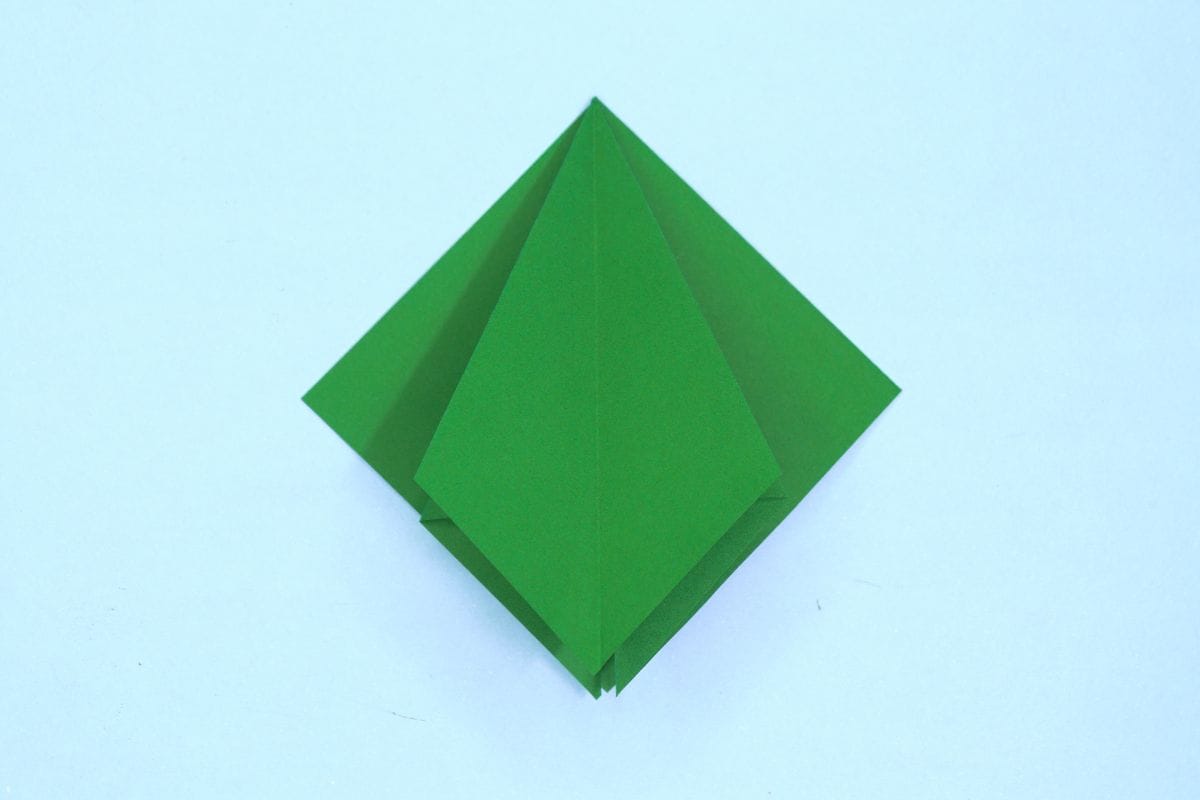 Christmas tree step 18