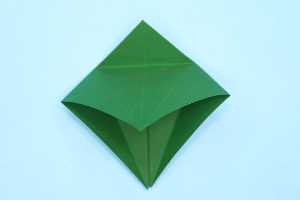 Origami Dinosaur step 22