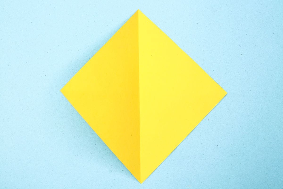 Origami moon step 04