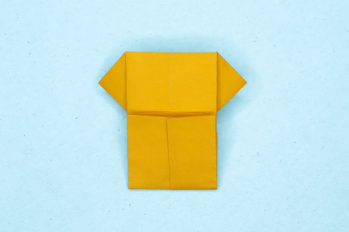 Origami trophy step 14