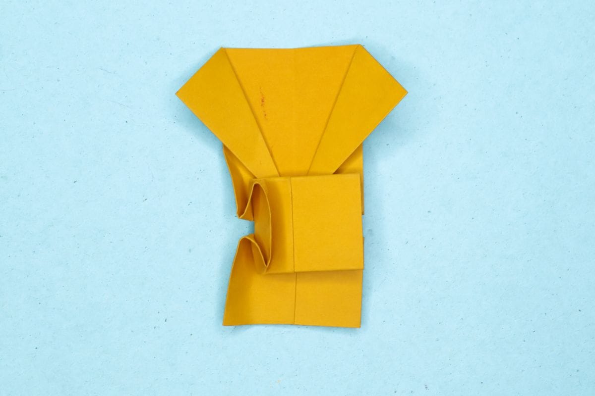 Origami trophy step 17