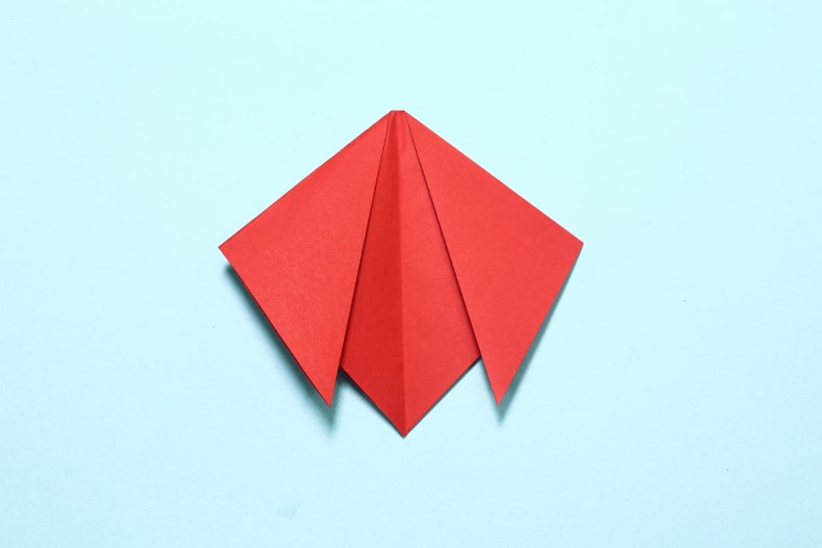 Origami Lady bug Step 07